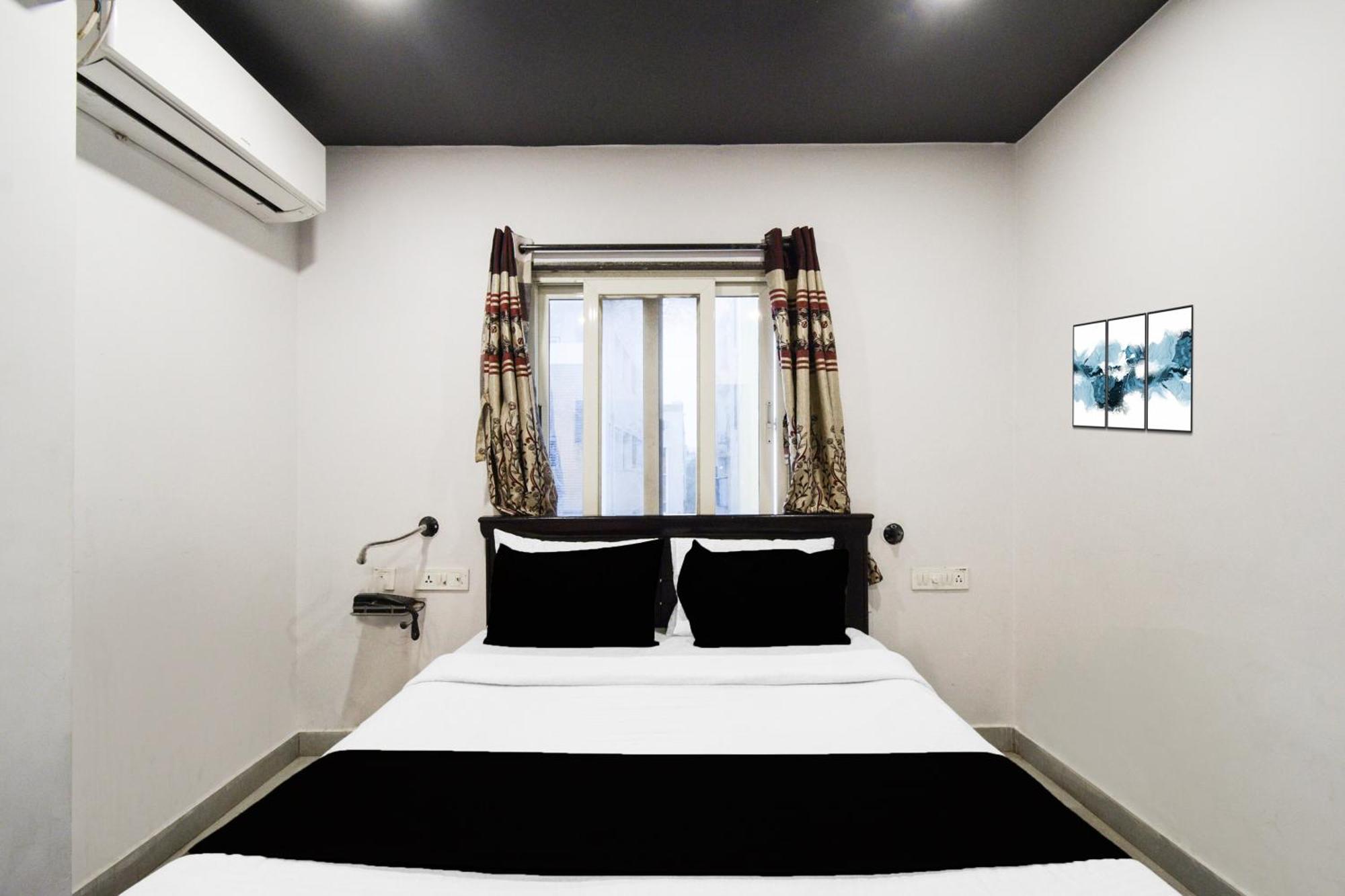 Hotel Super Townhouse Alwal Road à Trimulgherry Extérieur photo